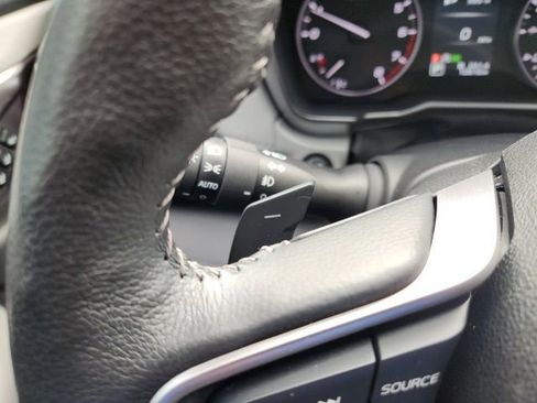 Used 2023 Subaru Outback Limited image 40