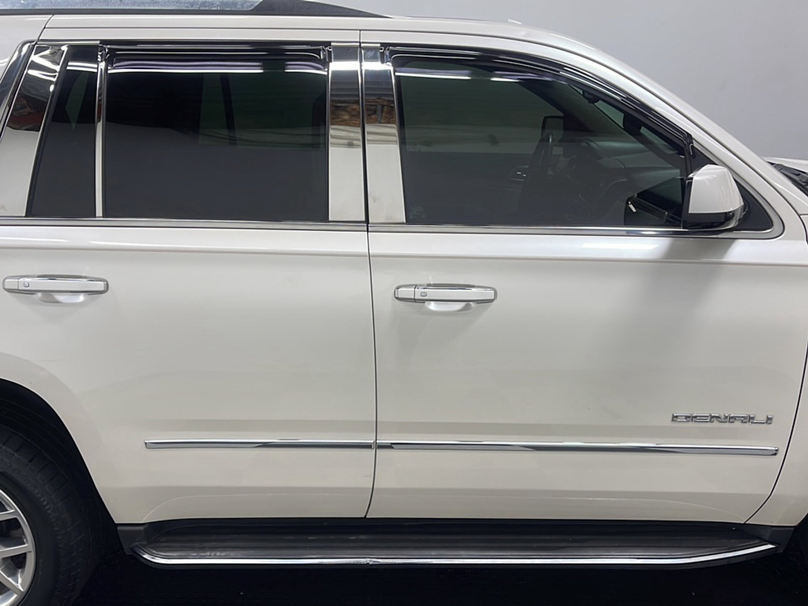 Used 2015 GMC Yukon Denali AWD/4WD image 20