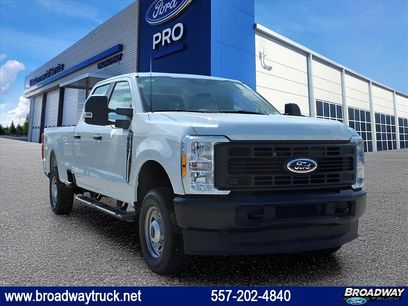 New 2025 Ford F250 Lariat w/ FX4 Off-Road Package