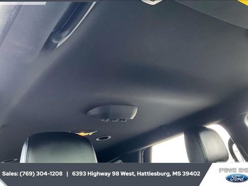 Used 2022 Dodge Durango GT image 16