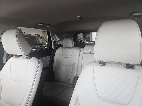Used 2023 Ford Edge Titanium image 26