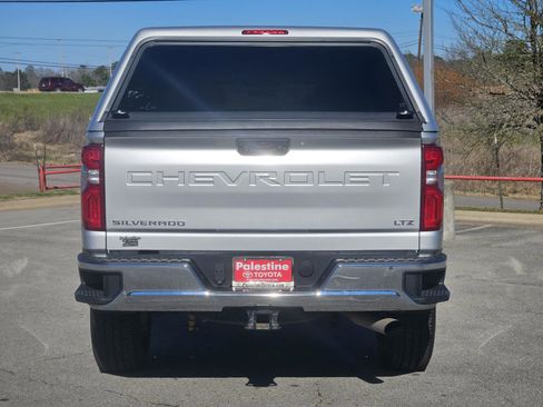 Used 2020 Chevrolet Silverado 2500 LTZ image 5