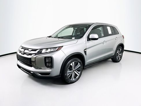 Used 2025 Mitsubishi Outlander Sport ES image 3