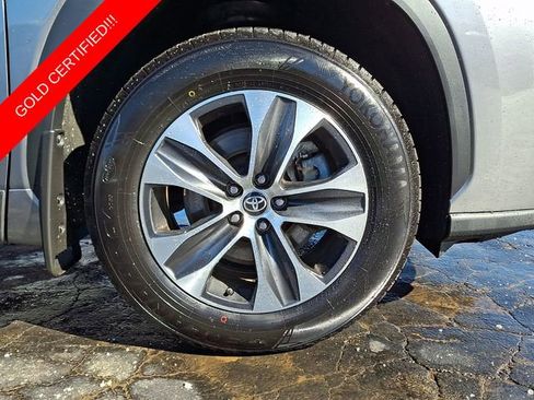Certified 2025 Toyota Highlander XLE AWD/4WD image 8