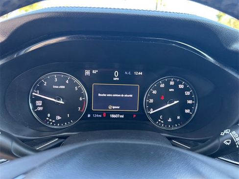 Used 2021 Buick Envision Essence image 24