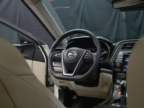Used 2023 Nissan Maxima Platinum FWD image 14