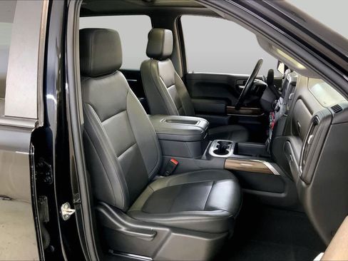 Used 2022 Chevrolet Silverado 1500 LT Trail Boss w/ Convenience Package II AWD/4WD image 8