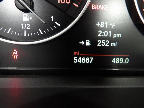 Used 2016 BMW M235i xDrive Convertible AWD/4WD image 22