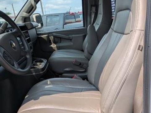 Used 2022 Chevrolet Express 2500 CARGO RWD w/ Driver Convenience Package image 7