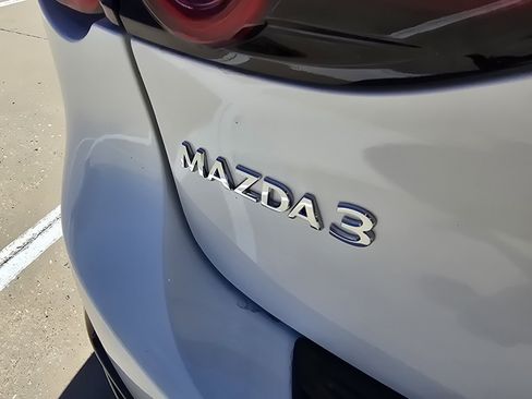 New 2026 MAZDA MAZDA3 2.5 S Hatchback w/ Premium Pkg FWD image 10
