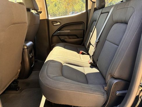 Certified 2021 Chevrolet Colorado LT image 12