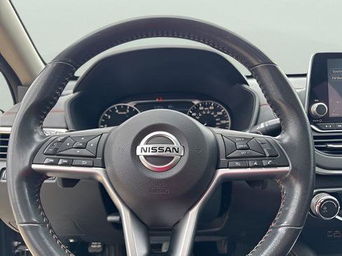 Used 2022 Nissan Altima 2.5 SR w/ Midnight Edition Package image 14