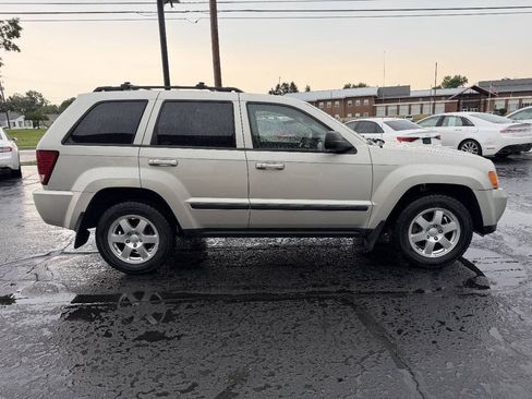 Used 2008 Jeep Grand Cherokee Laredo w/ Driver Convenience Group AWD/4WD image 6