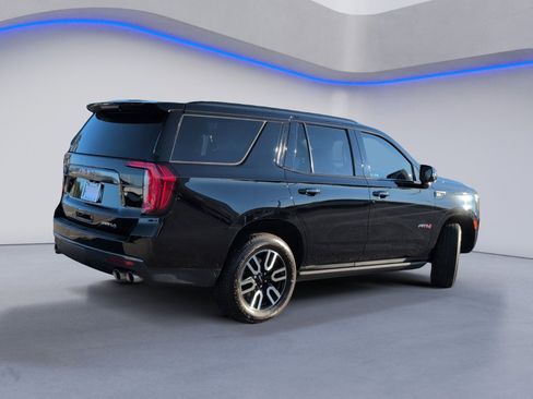 Used 2023 GMC Yukon AT4 w/ AT4 Premium Package image 4