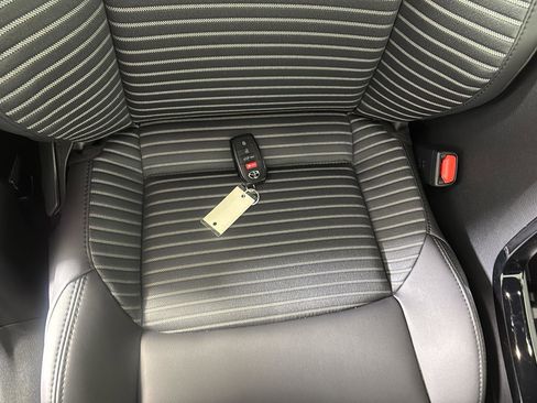 Used 2024 Toyota Corolla Cross AWD Hybrid w/ Convenience Package image 21