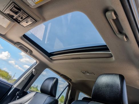 Used 2016 Toyota 4Runner SR5 Premium image 28