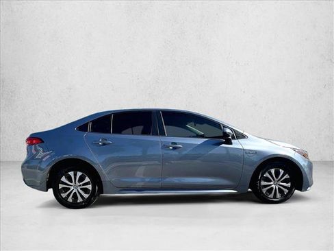 Used 2021 Toyota Corolla LE FWD image 5