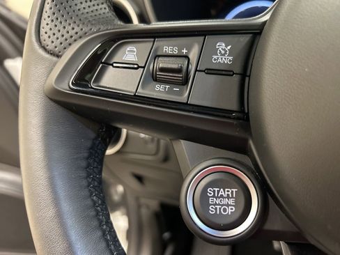 Used 2024 Alfa Romeo Giulia Ti AWD/4WD image 21