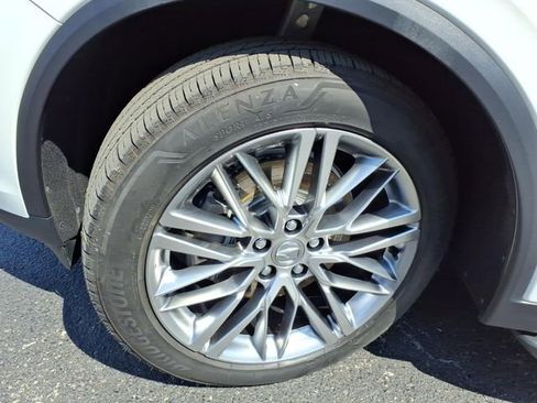 Used 2024 Acura MDX SH-AWD w/ Advance Package image 22
