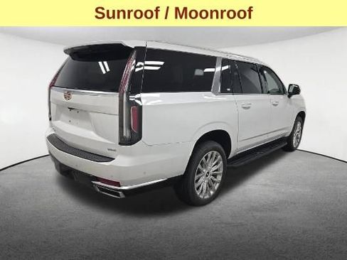 Used 2024 Cadillac Escalade ESV Premium Luxury AWD/4WD image 5