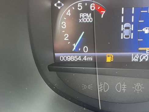 Certified 2024 Ford Edge Titanium AWD/4WD image 3