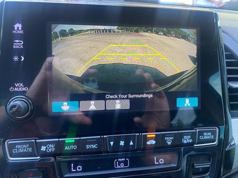 Used 2018 Honda Odyssey EX image 20