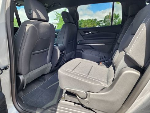 New 2025 Chevrolet Traverse LT image 22