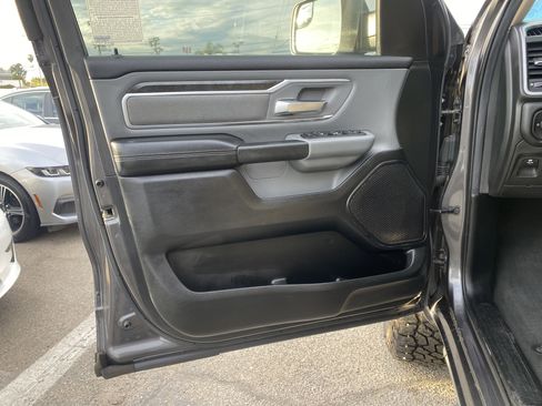 Used 2019 RAM 1500 Big Horn AWD/4WD image 14