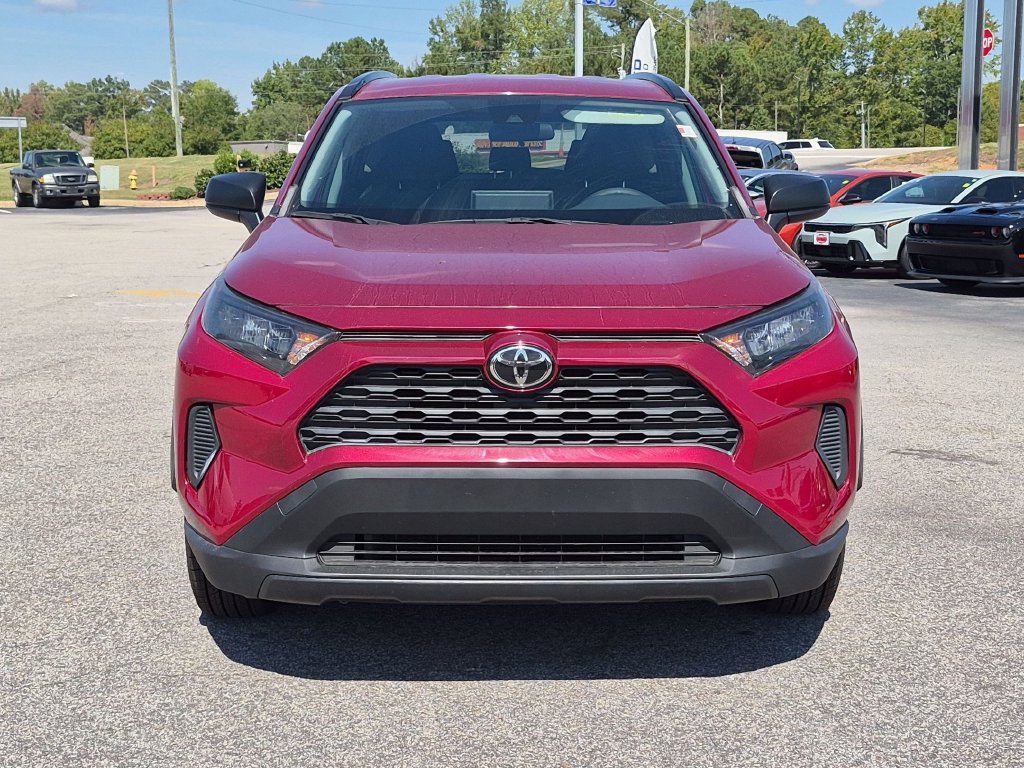 Used 2020 Toyota RAV4 LE FWD image 9