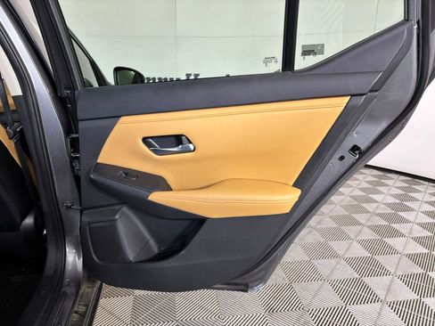 Used 2023 Nissan Sentra SV w/ SV Premium Package image 24