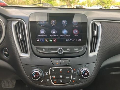 Used 2023 Chevrolet Malibu LT FWD image 21