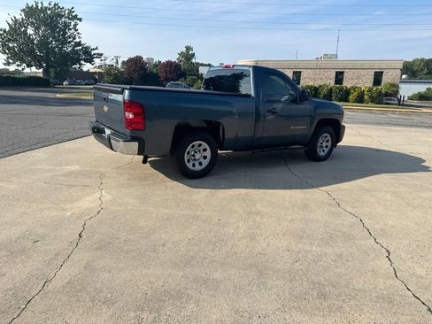 Used 2011 Chevrolet Silverado 1500 W/T RWD image 11