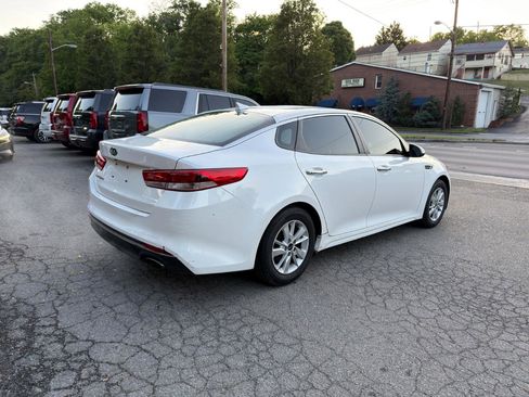 Used 2016 Kia Optima LX FWD image 5