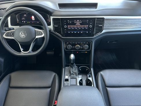 Used 2023 Volkswagen Atlas Cross Sport SE w/ Black Wheel Package FWD image 13