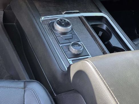 Used 2019 Ford Expedition Max Limited AWD/4WD image 24