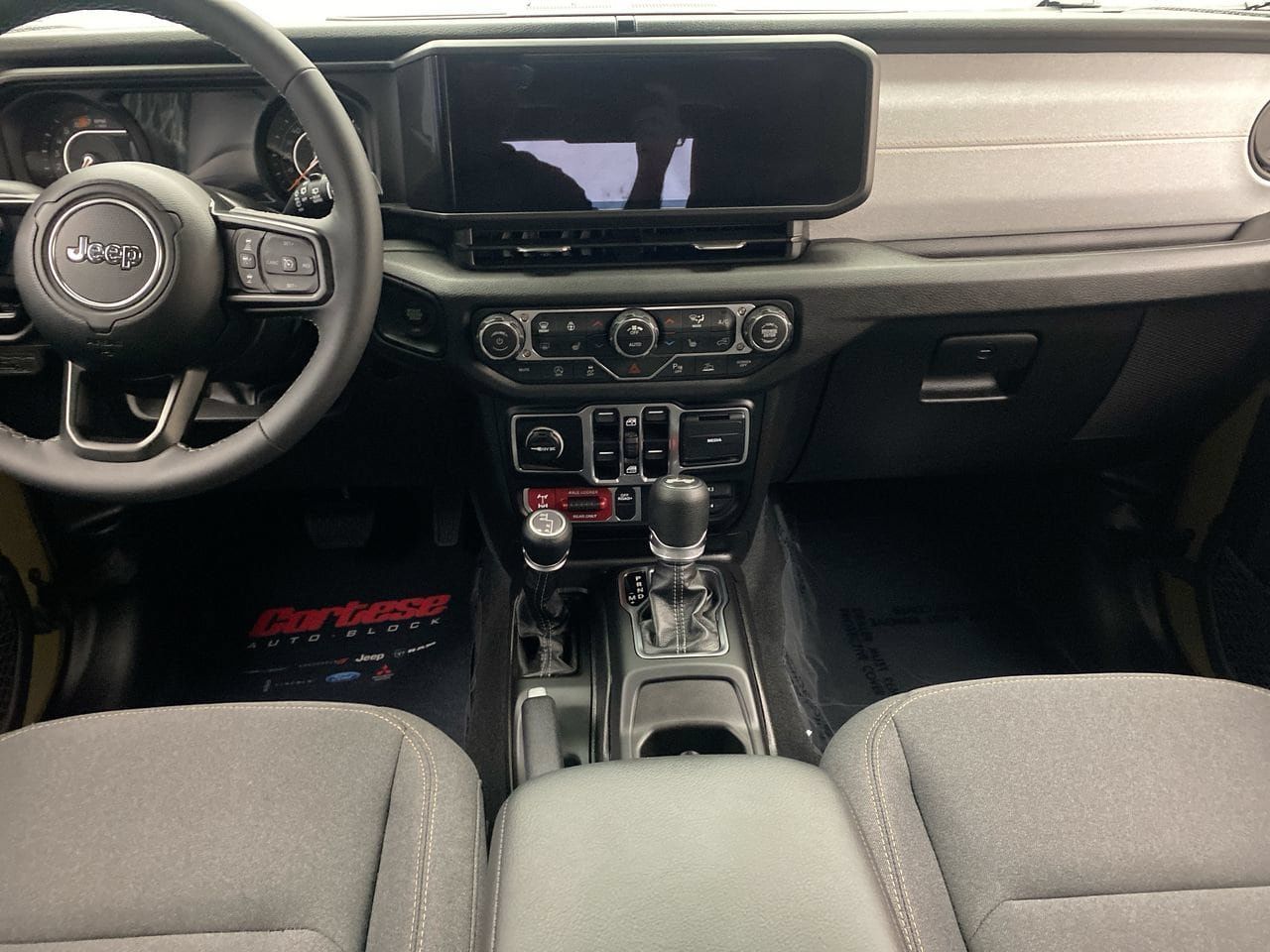 Used 2026 Jeep Wrangler Unlimited Sport AWD/4WD image 21