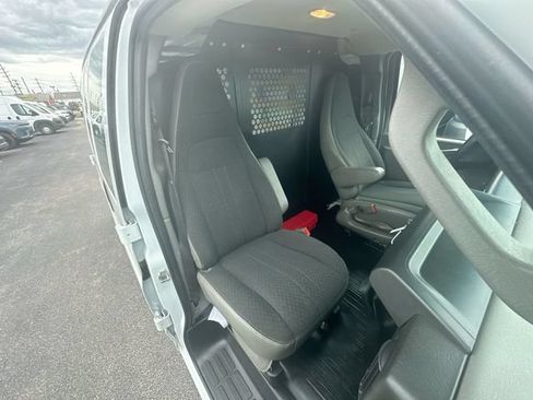 Used 2024 Chevrolet Express 2500 w/ Driver Convenience Package RWD image 15