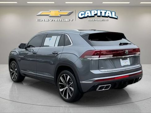 Used 2024 Volkswagen Atlas Cross Sport SEL Premium R-Line AWD/4WD image 3