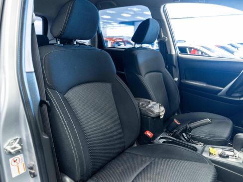 Used 2016 Subaru Forester 2.5i AWD/4WD image 15