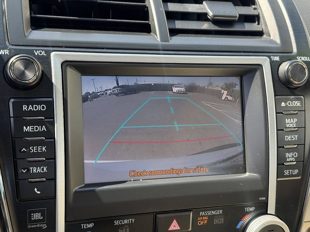 Used 2012 Toyota Camry XLE FWD image 14