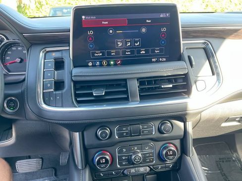 Used 2021 Chevrolet Tahoe LT RWD image 17