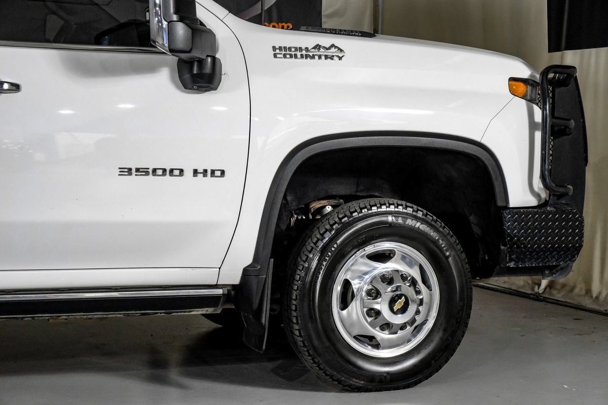 Used 2022 Chevrolet Silverado 3500 High Country w/ Safety Package II AWD/4WD image 7