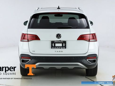 Used 2024 Volkswagen Taos SE FWD image 45
