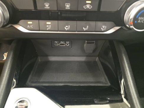 Used 2024 Nissan Altima 2.5 SV FWD image 24