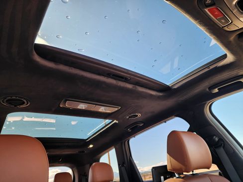 Used 2025 Kia Telluride SX Prestige X-Line image 12