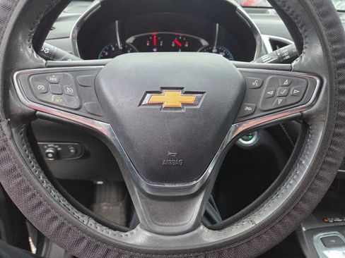 Used 2019 Chevrolet Equinox Premier FWD image 18