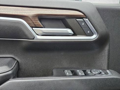 Used 2023 Chevrolet Silverado 1500 RST image 10