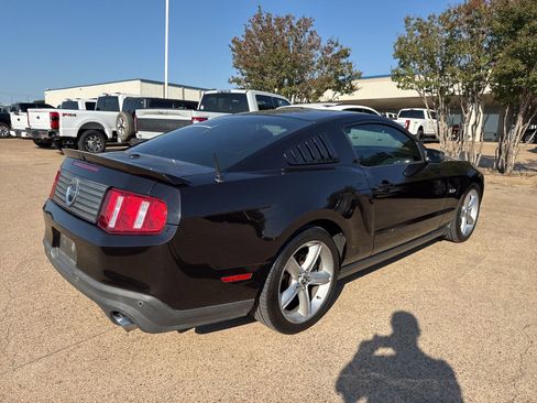 Used 2012 Ford Mustang GT Premium w/ HID Headlamps & Security Pkg image 4
