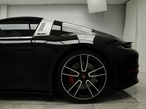 Used 2022 Porsche 911 Targa 4 GTS image 14