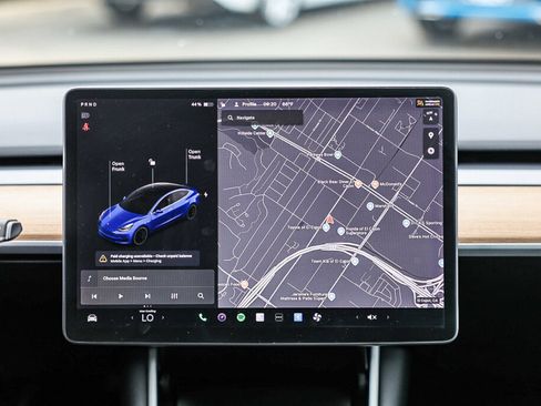 Used 2020 Tesla Model 3 Long Range AWD/4WD image 3
